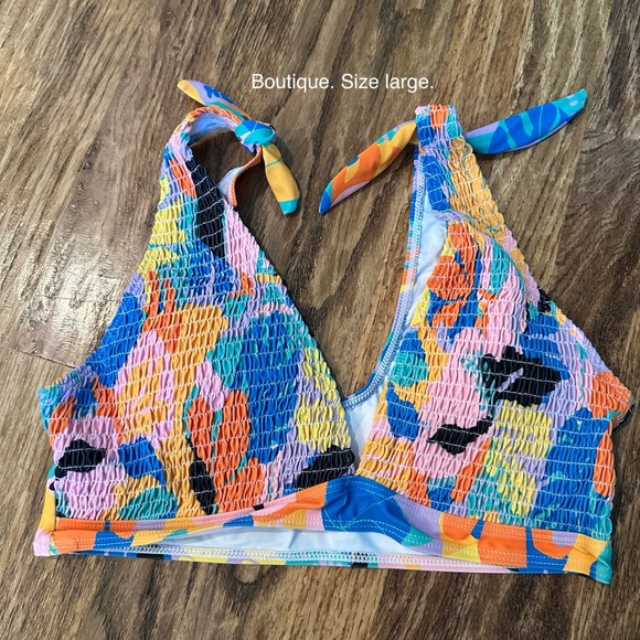 Women's Swimwear Bundle.bikini tops.Barely Worn&NWT Bottoms&1 top.7 PIECES TOTAL - Picture 14 of 15